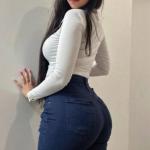 Amely Milf, mit geilen 90 E Brüsten. Bild