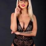 Feurige Blondine, Natalia braucht deine Nähe. Bild