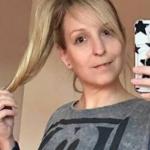 Carissa, die nette Frau von nebenan. Bild